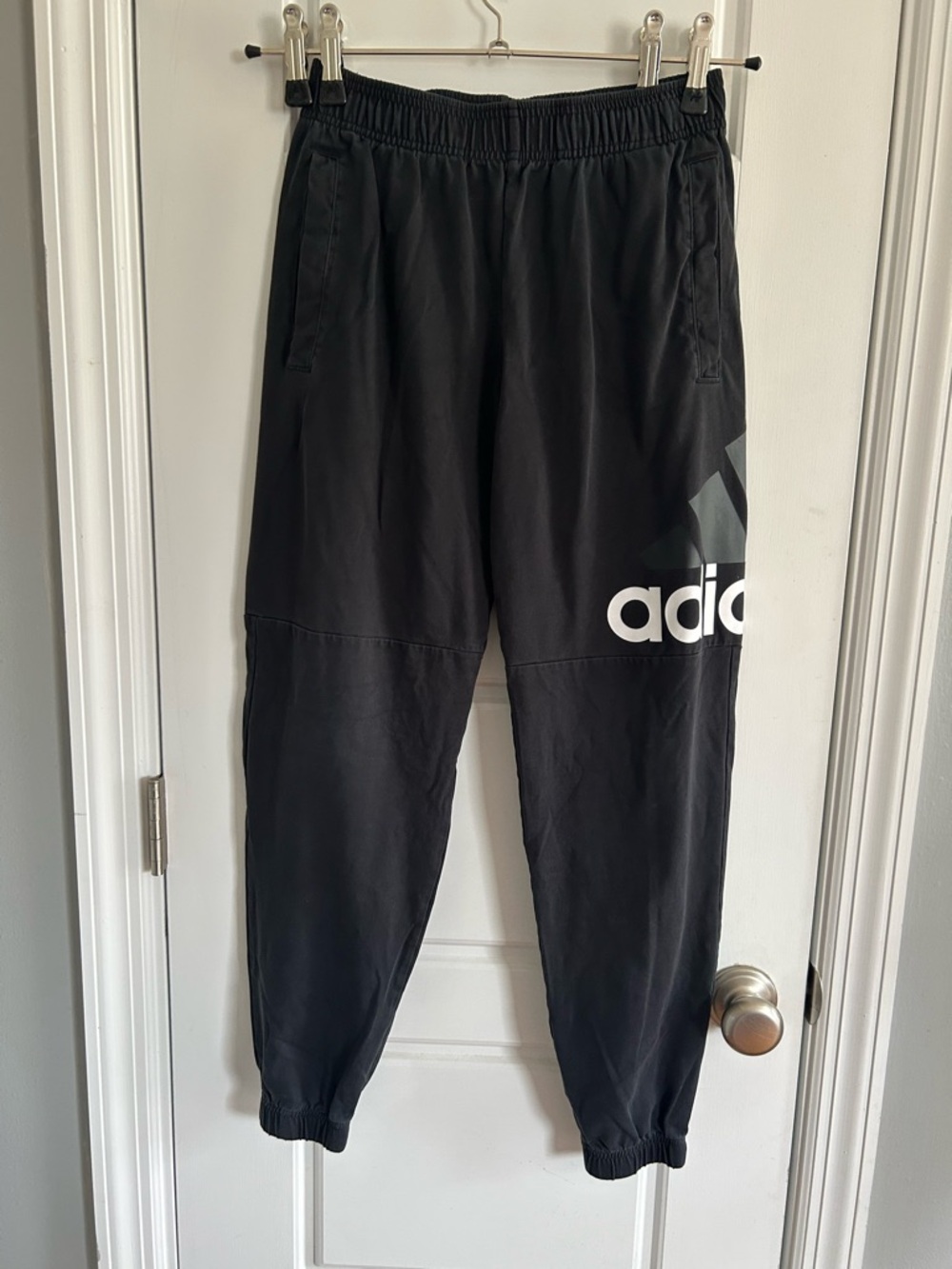Adidas Men’s Small Black Essentials Big Logo Joggers Tapered Sweatpants